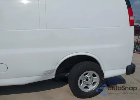 2008 Chevrolet Express Work Van из США, поврежденный, VIN 1GCFG15X381134847
